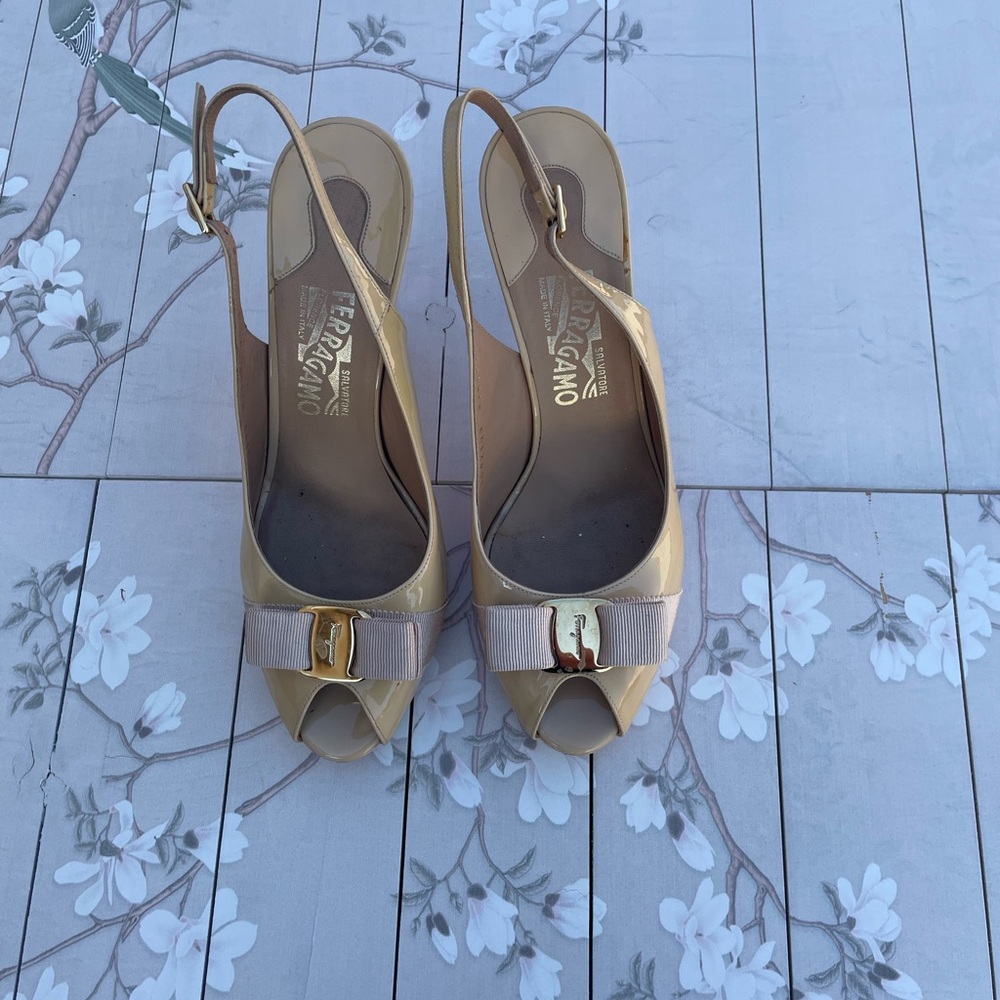 Salvatore Ferragamo Women's Beige Peep Toe Slingback Heels